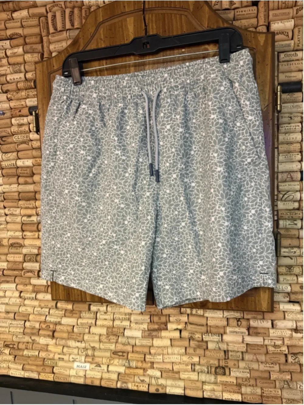 UNTUCKit Beyond Short Green Floral Swim Short Size Medium Summer Vacation